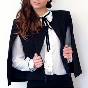 Black cropped zipped jacket
